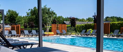 木屋 | 游泳池 | 室外游泳池