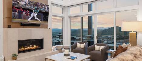 Télévision, cheminée, chaîne hi-fi, espaces bureaux