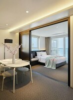 Sistema de insonorización, wifi gratis y ropa de cama