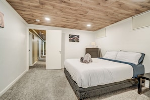 3 bedrooms, desk, iron/ironing board, free WiFi - The Foote Hills (Colorado Springs)