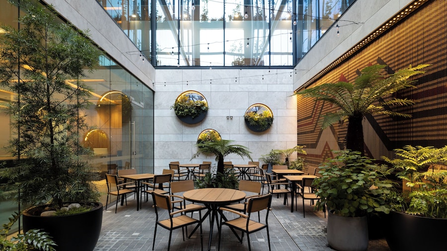 Hotel Grand Chancellor Auckland