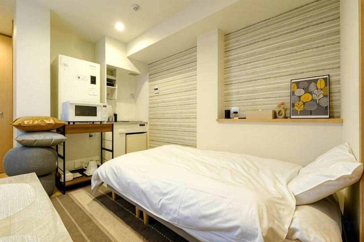 Iron/ironing board, free WiFi