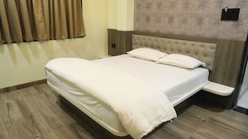 Deluxe Double Room | Free WiFi