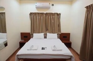 Deluxe Double Room | Free WiFi