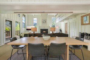 Dining - The Real Deal Vail - Old School Ski Haus! (Vail)