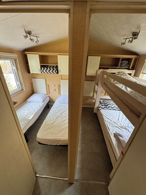 3 多间卧室、WiFi