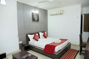 9 多间卧室、熨斗/熨衣板、WiFi、床单