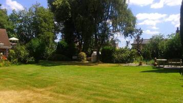 Jardines del alojamiento