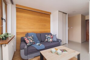 1 bedroom, bed sheets - Apartment Zakopane Center by Renters (Zakopane)