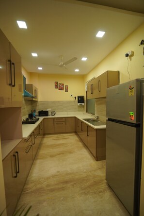 奢華公寓 | 私人廚房 | 電冰箱、微波爐、咖啡機/沖茶器、電熱水壺