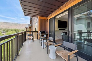 Property grounds - Frontgate 303 - 3 Bedroom Residence (Avon)