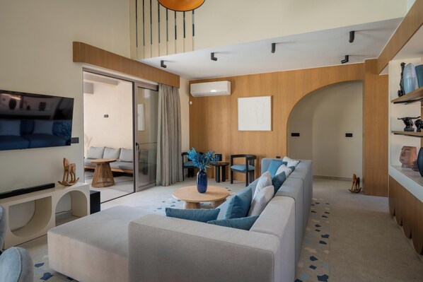 Smart TV, video games, table tennis, stereo - Dive into Bliss: Summer Oasis of Elegance & Joy (Rethymno)