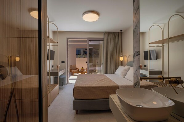 5 Schlafzimmer, Bügeleisen/Bügelbrett, Reisekinderbett, kostenloses WLAN