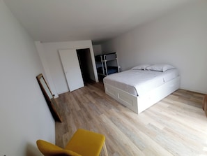 2 Schlafzimmer, Bügeleisen/Bügelbrett, WLAN, Bettwäsche