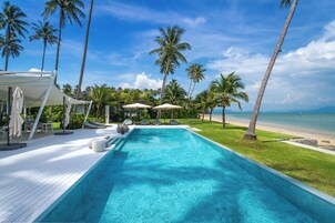 Outdoor pool, pool umbrellas, sun loungers