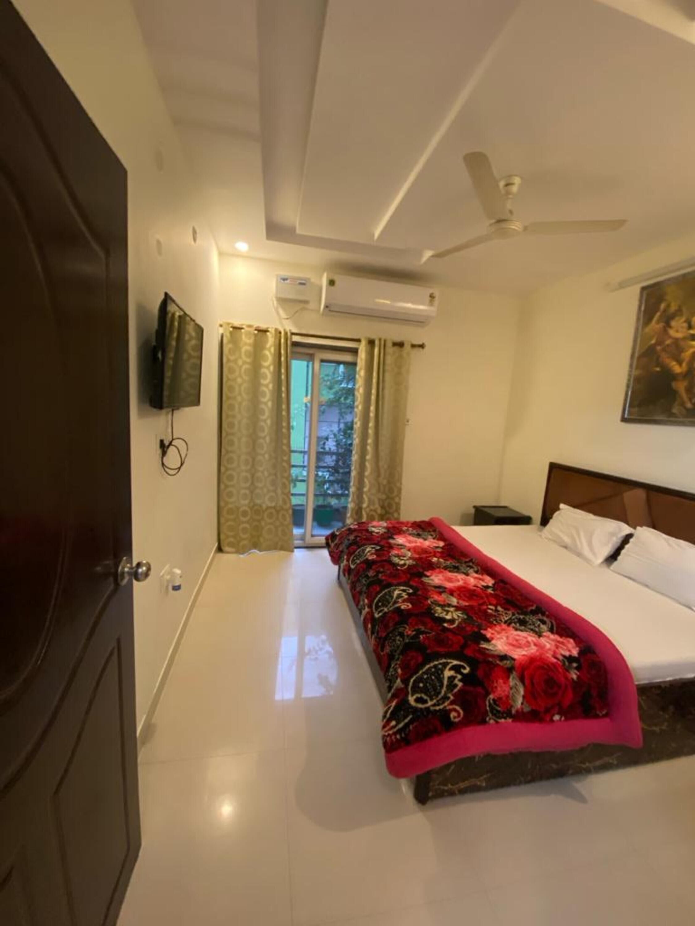 Deluxe Apartment | Desk, laptop workspace, free WiFi, bed sheets