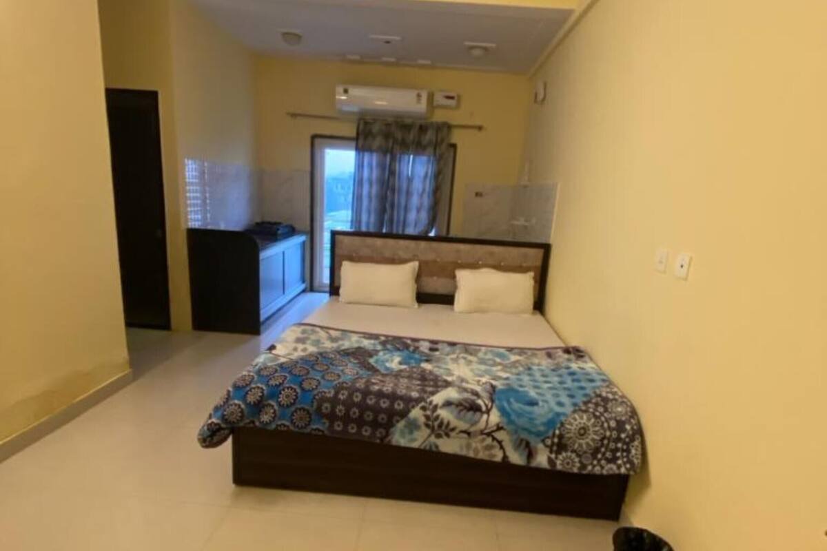 Deluxe Apartment | 1 bedroom, desk, laptop workspace, free WiFi