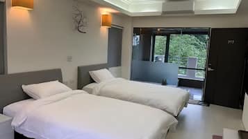 4 habitaciones, escritorio, cuna de viaje y wifi