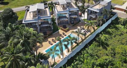 Stylish 3BR Pool Access Villa Argent 9