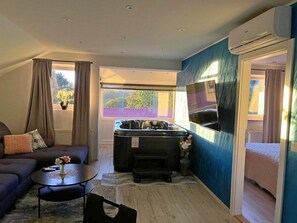 1 bedroom, Internet, bed sheets