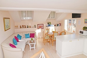 TV - Holiday home Zvjezdana, (16679), Dubrovnik, hr (Dubrovnik)