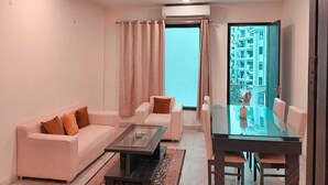 Apartment | 2 bilik tidur, bar mini, Wi-fi percuma