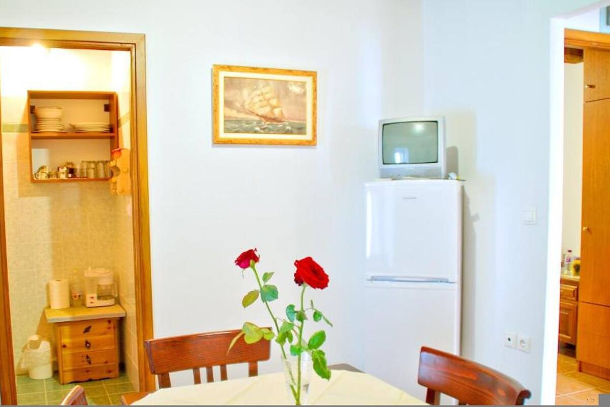 Apartment, Smoking | 5 bedrooms