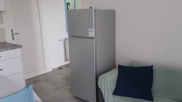 Apartamento (FreeMe Apartment - One Bedroom Apartm) | Sala de estar | Televisión de pantalla plana de 32 pulgadas con canales digitales