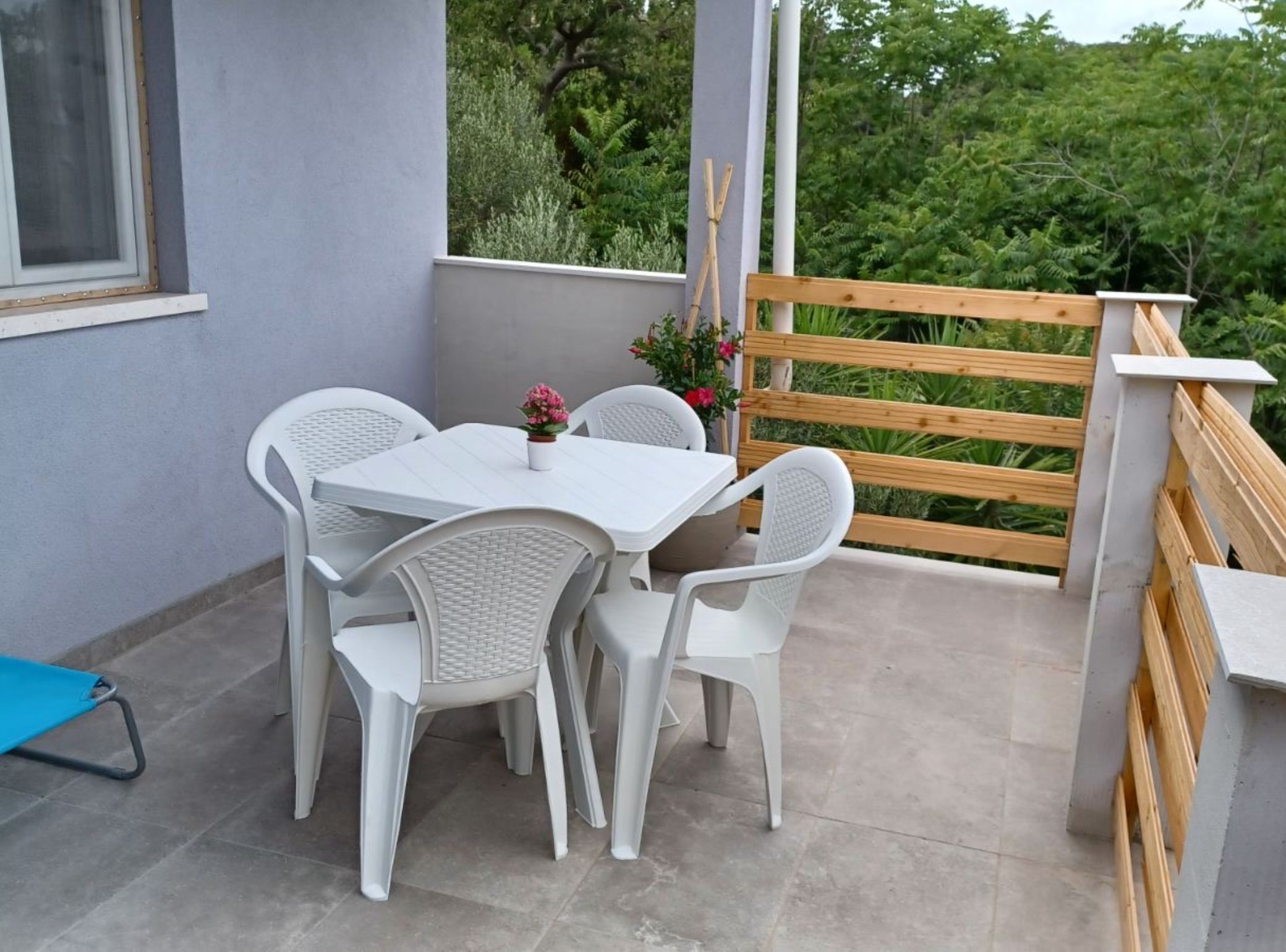 Apartment (FreeMe Apartment - One Bedroom Apartm) | Balcony