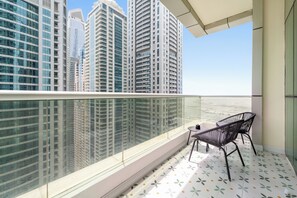 Property grounds - Stunning 1BR Apartment close to Dubai Marina Walk (Dubai)