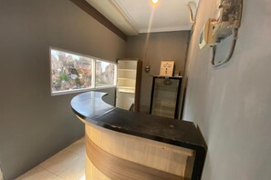 Reception - Hotel O Sweet Home Residence Simpang Lima (Semarang)