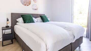 Chalet | 3 bedrooms, individually furnished, bed sheets