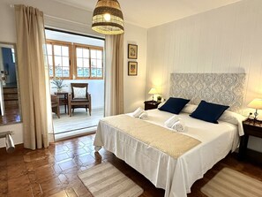 1 室のベッドルーム、セーフティボックス (室内)、アイロン / アイロン台、WiFi (無料)