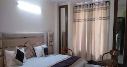 Room-home Stay Cum Bed and Breakfast