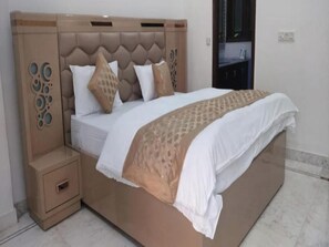 1 bedroom - Room in B&B - Home Stay Cum Bed and Breakfast (New Delhi)