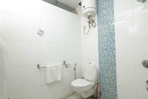 Room, 1 Bedroom, Smoking | Bathroom - Room-home Stay Cum Bed and Breakfast (New Delhi)