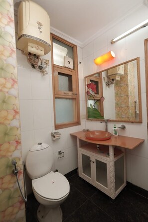 Room, 1 Bedroom, Smoking | Bathroom - Room in B&B - Home Stay Cum Bed and Breakfast (New Delhi)