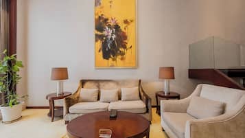 Panoramic Duplex, Canal View | 1 bedroom, in-room safe, desk, laptop workspace