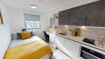 Studio Deluks | Wi-Fi gratis dan seprai linen