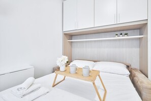 Bügeleisen/Bügelbrett, WLAN, Bettwäsche