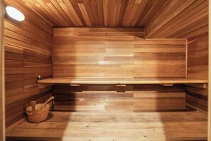 Sauna - Century Casa - 3BDR, Sauna, Parking, Character (Calgary)