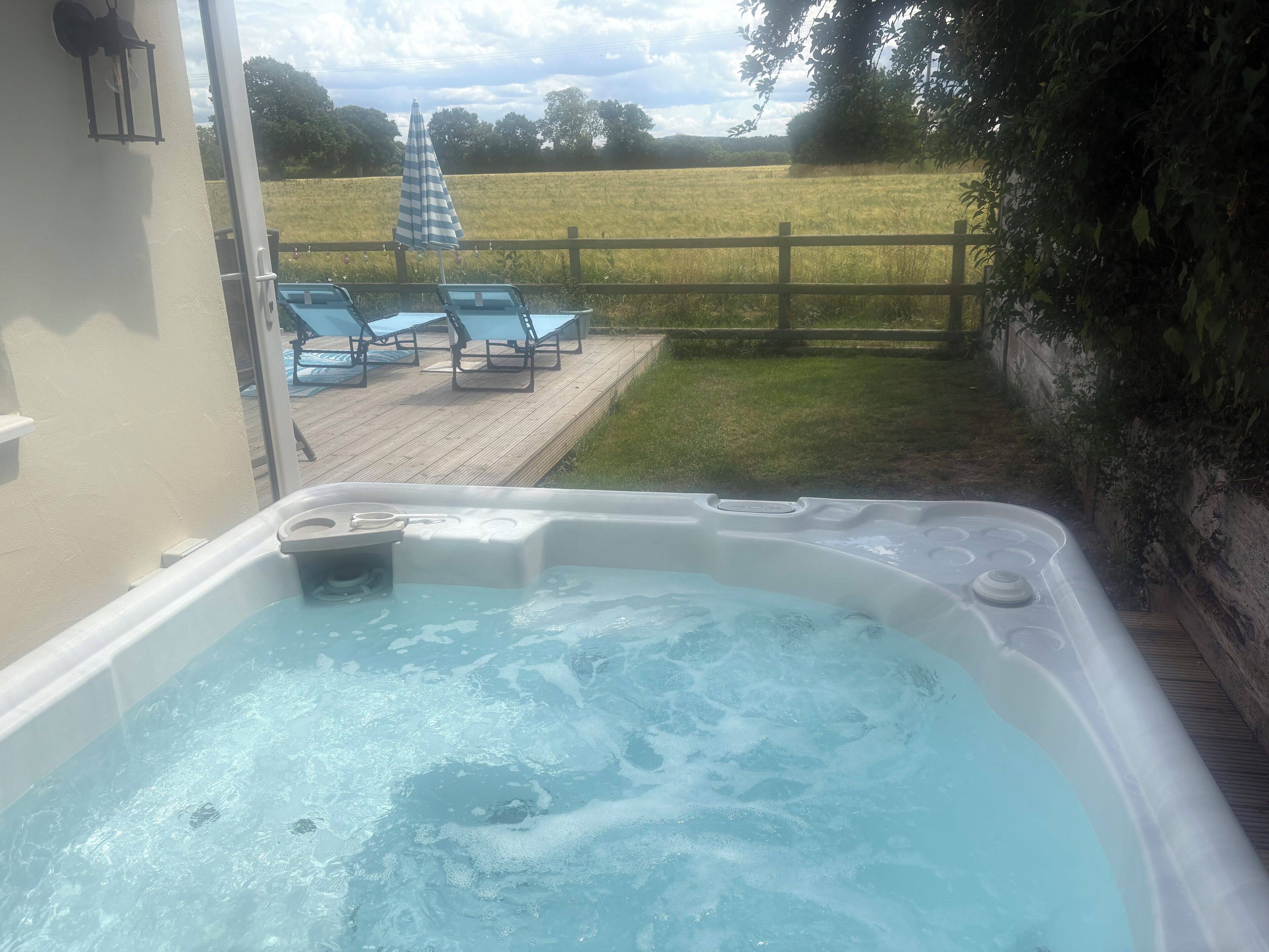 Bain à remous extérieur