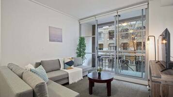 Televisión, oficina