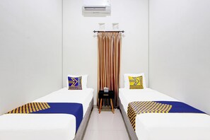 Desk, free WiFi, bed sheets