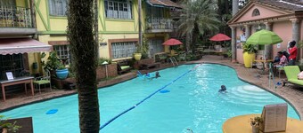 Woodmere Grand Hotel