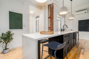 Interior - Le 1911 Condo Luxueux (Québec)