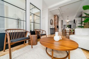 Smart TV, fireplace - Le 1911 Condo Luxueux (Québec)