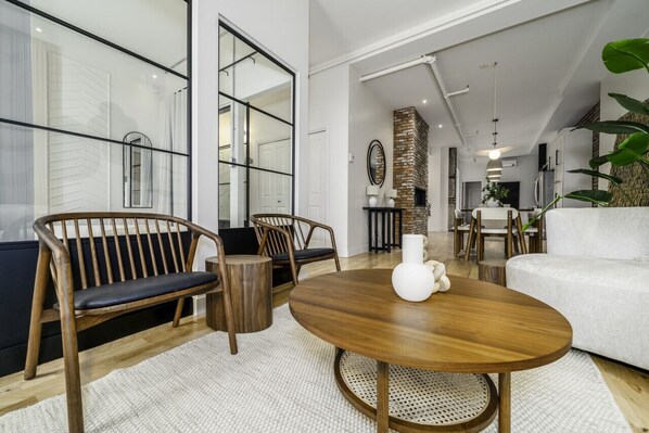 Smart TV, fireplace - Le 1911 Condo Luxueux (Québec)