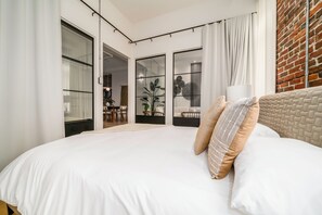 3 bedrooms, iron/ironing board, free WiFi, bed sheets - Le 1911 Condo Luxueux (Québec)