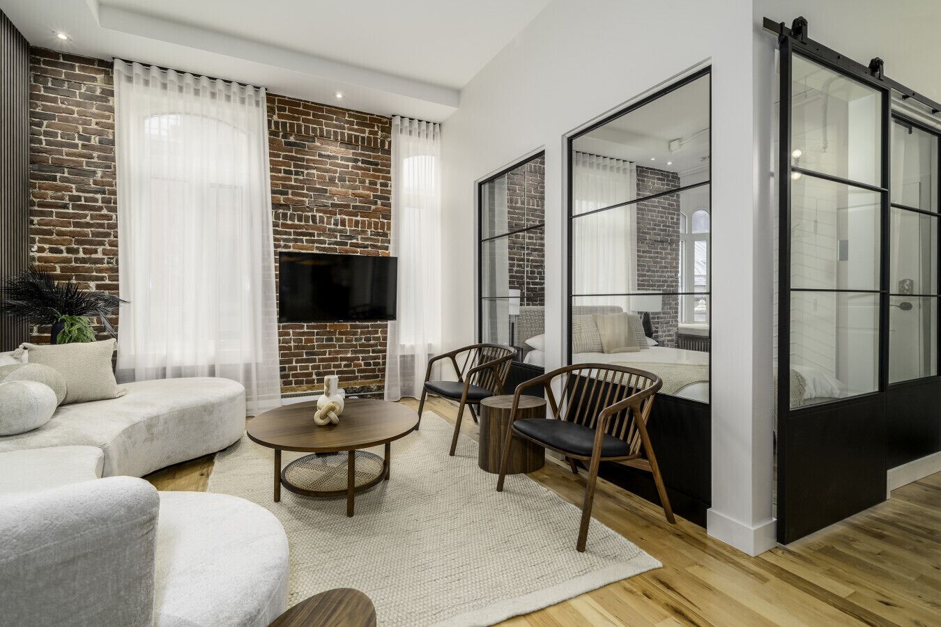 3 chambres, fer et planche à repasser, lit parapluie, Wi-Fi gratuit